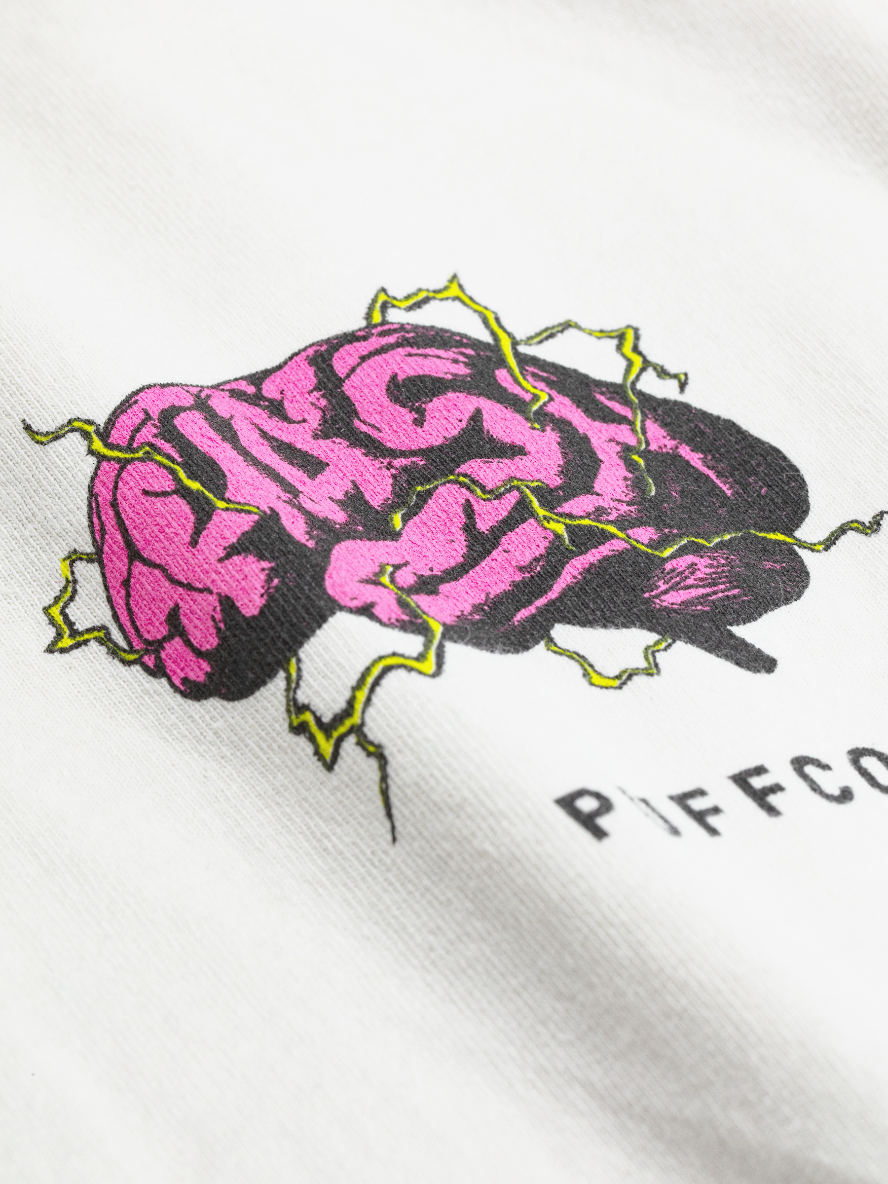 puffco-brain-hash-tee-creme-unisex-shirt-100-baumwolle image 3
