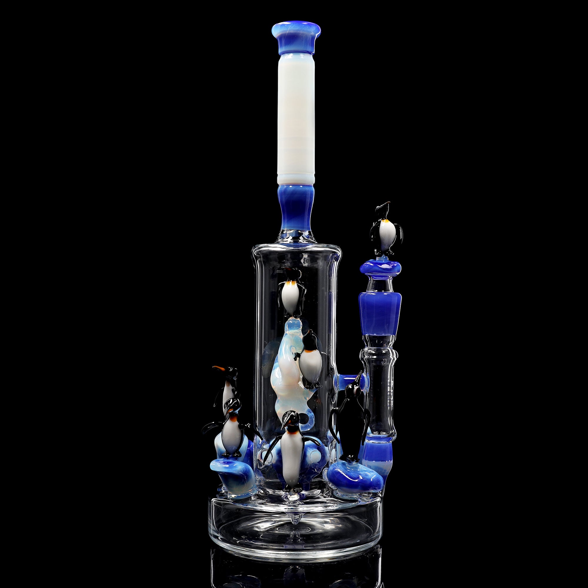 ehle-best-of-2025-april-pinguin-eisberg-bong image 1
