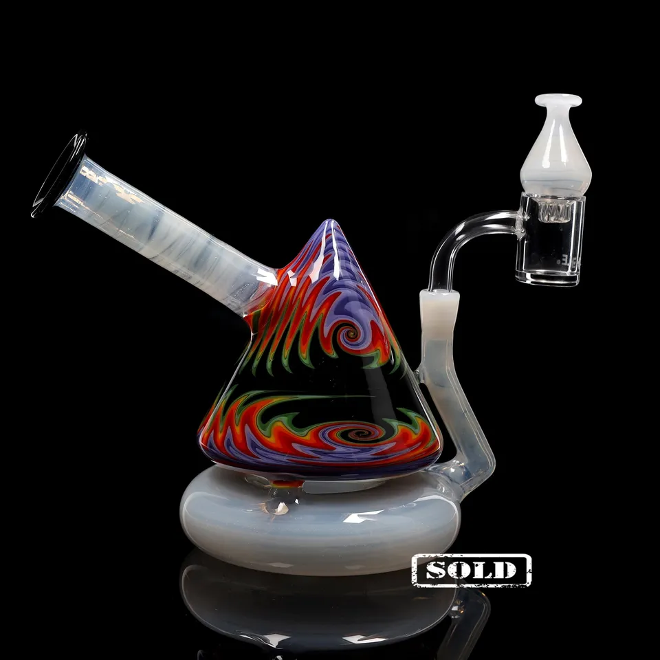 ehle-best-of-2023-november-lost-in-space-bong image 1