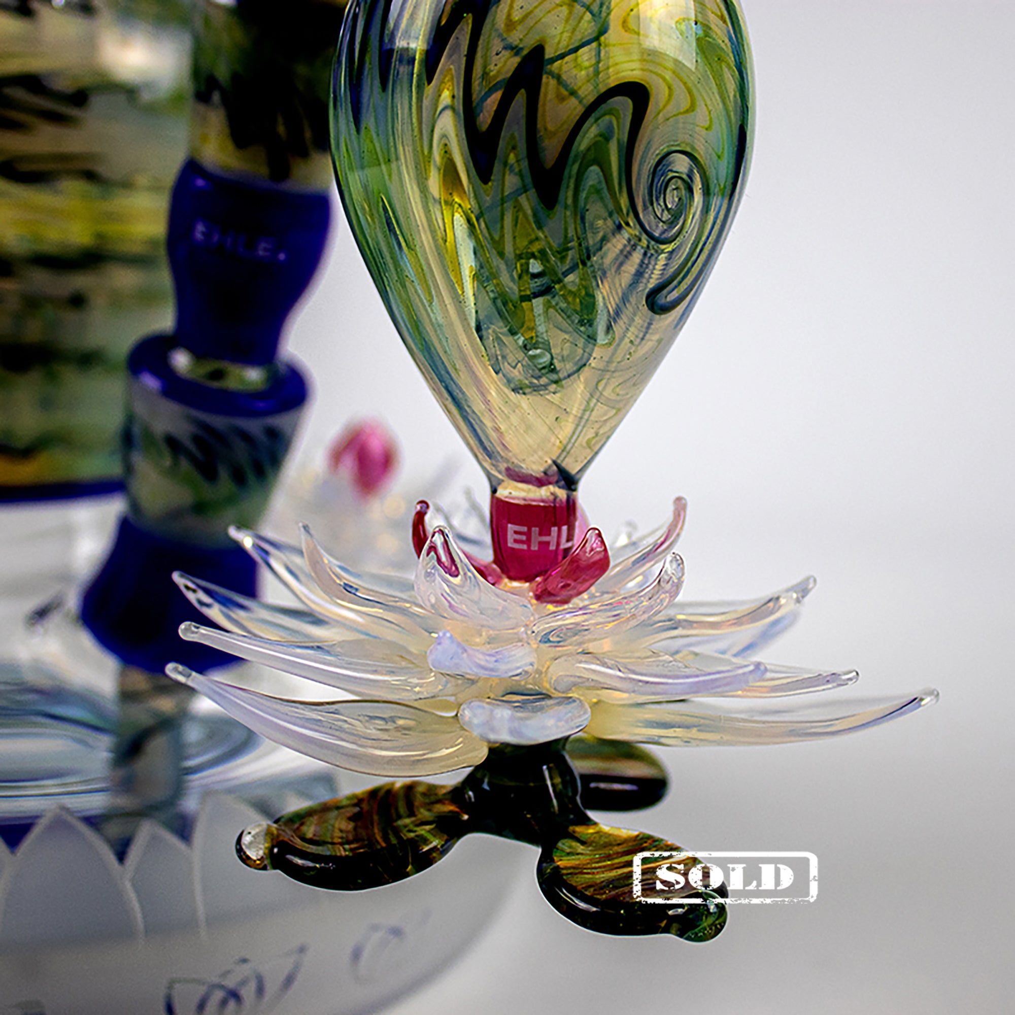 ehle-best-of-2020-dezember-nymphaea-glas-kunstbong-58cm image 4