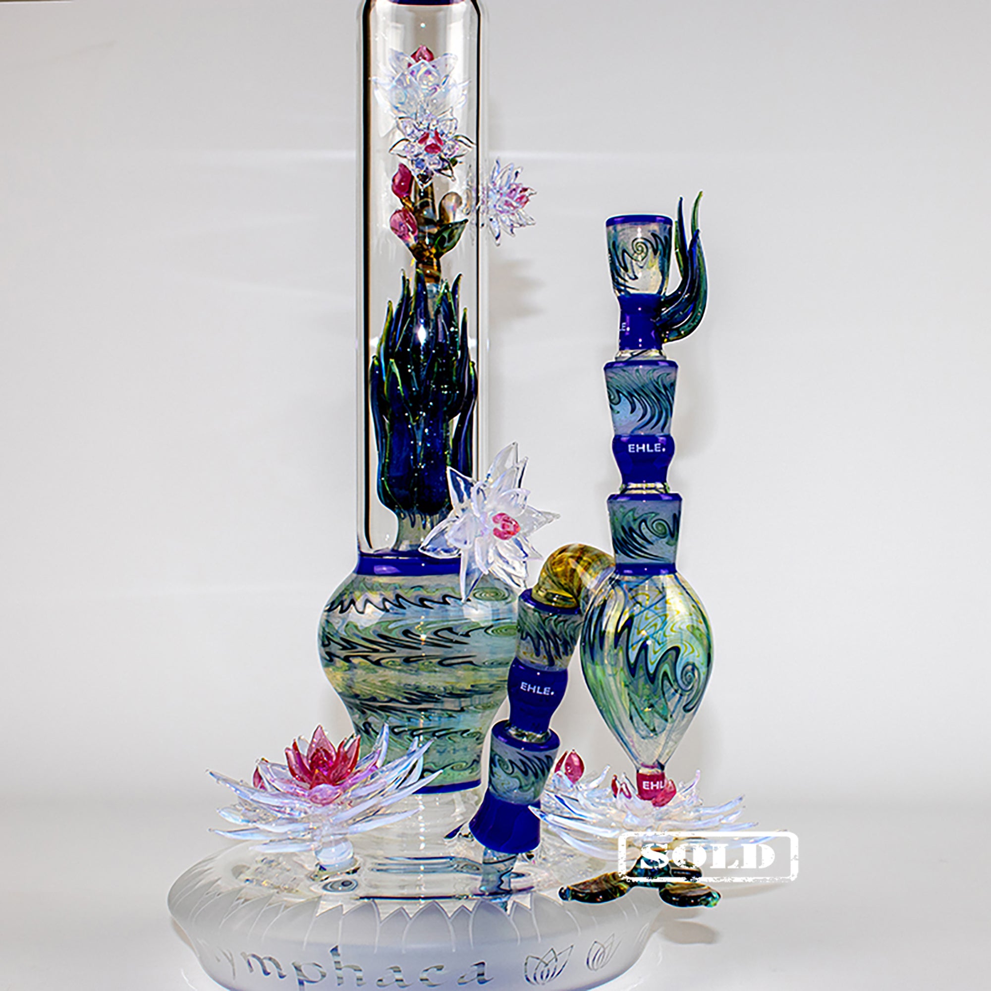 ehle-best-of-2020-dezember-nymphaea-glas-kunstbong-58cm image 2