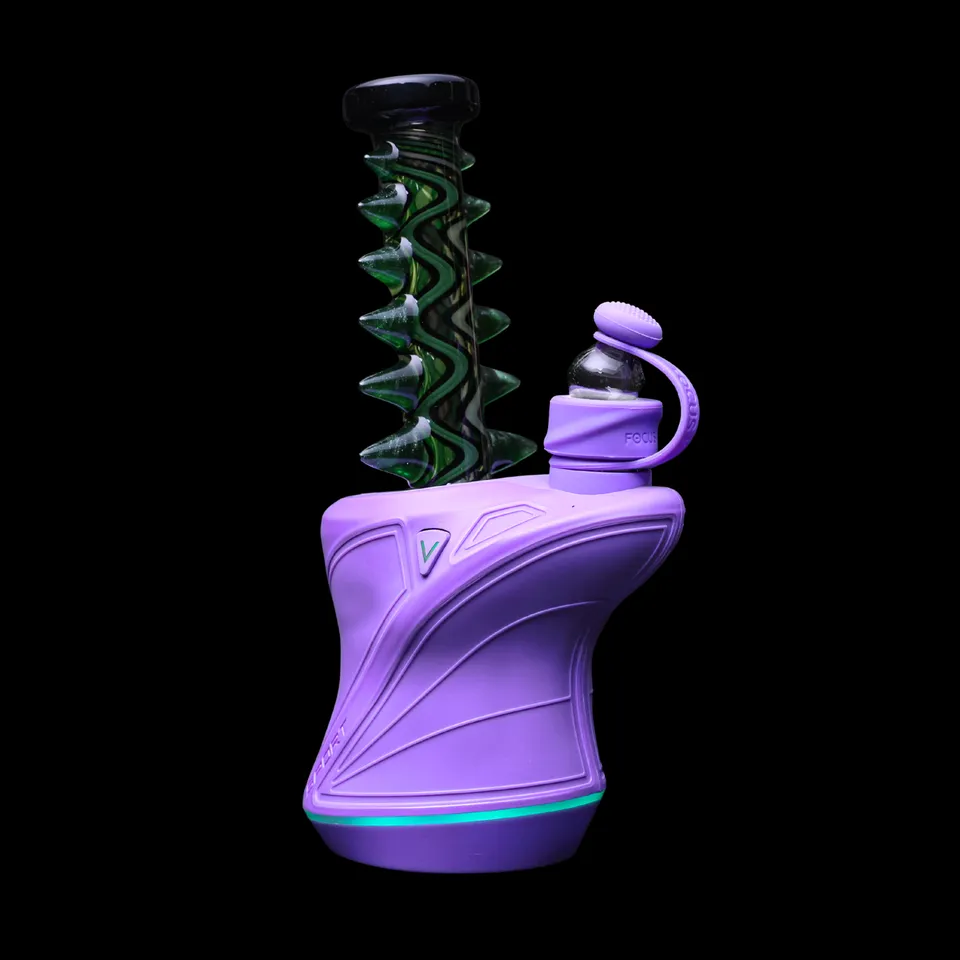 focus-v-carta-top-carsten-glass-spike-green-black image 1