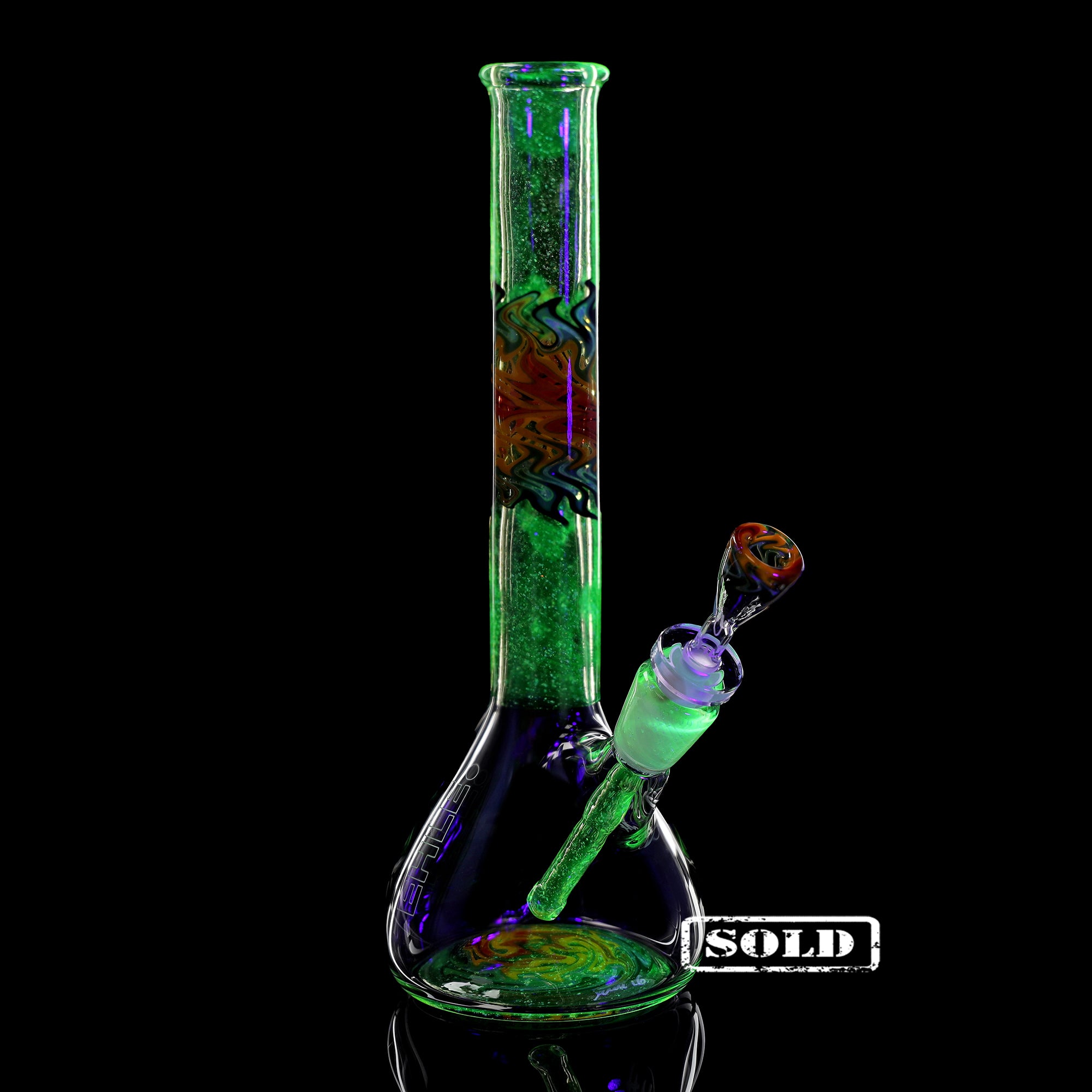 ehle-x-mahglass-jamaica-citrine-mini-beaker-collab-bong image 2