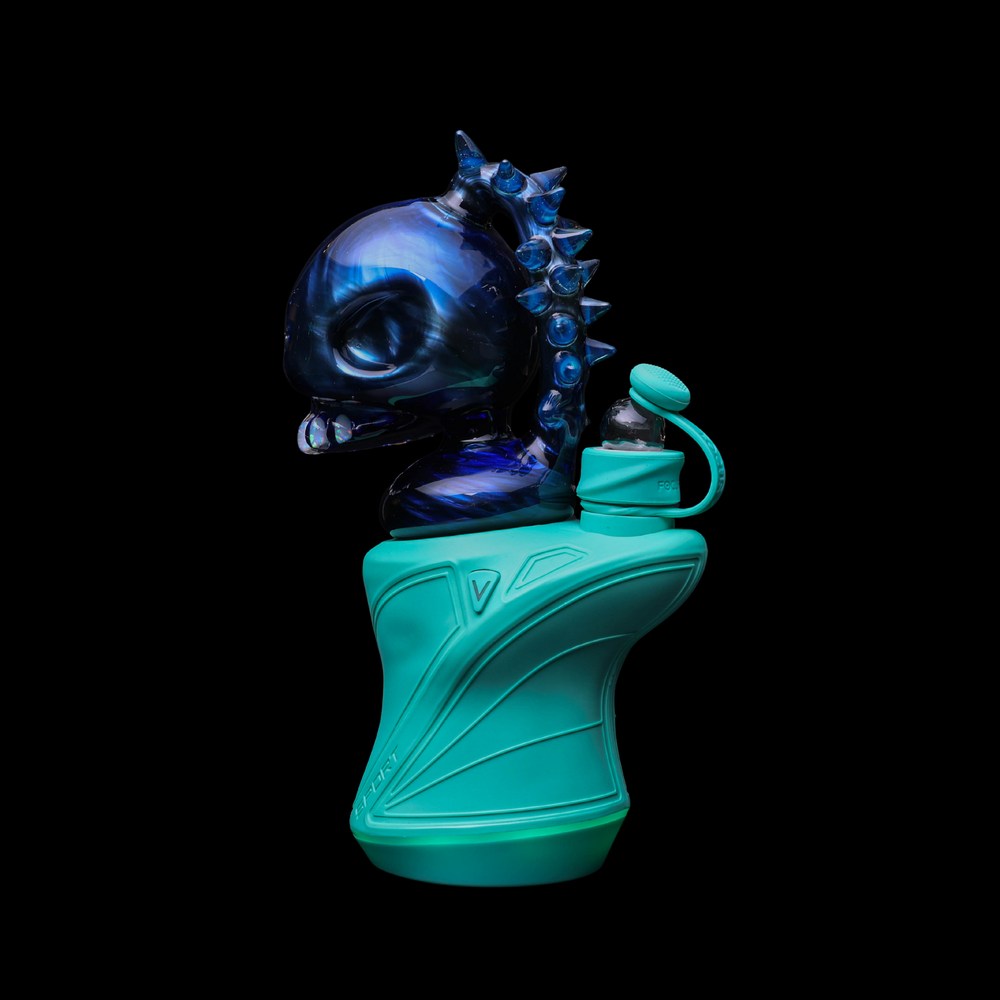 focus-v-x-carsten-glass-carta-top-skull-blue-glas-aufsatz image 2