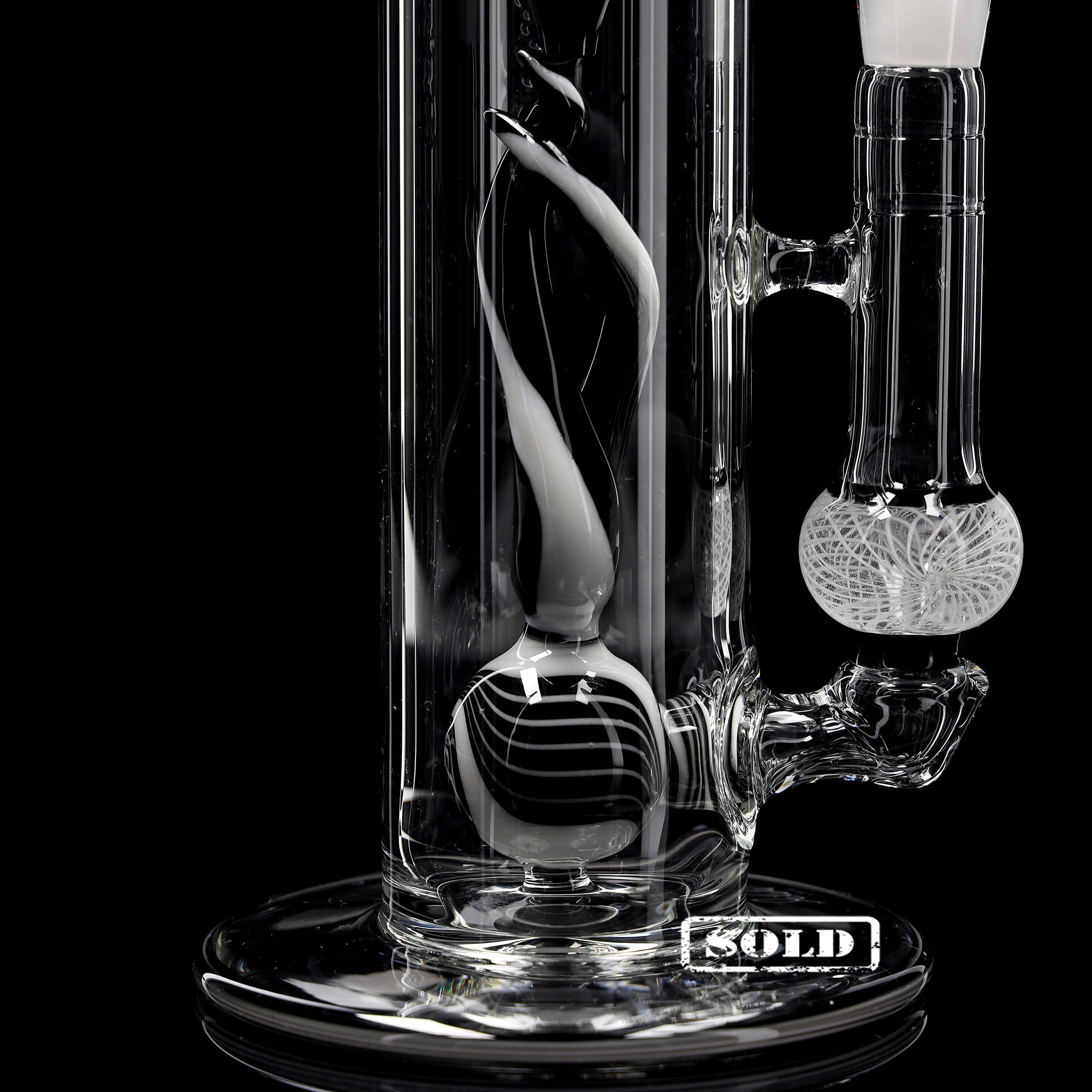 ehle-best-of-2024-august-bottle-perc-black-white-bong-ns14-5mm image 6